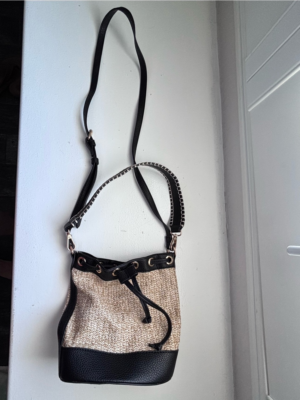 Crown Vintage Black & Natural Drawstring Crossbody Bag